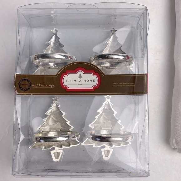 4 Vintage House 100% Cotton Napkins 4 Trim A Home Silver Tree Napkin Rings. Lot - Picture 8 of 9
